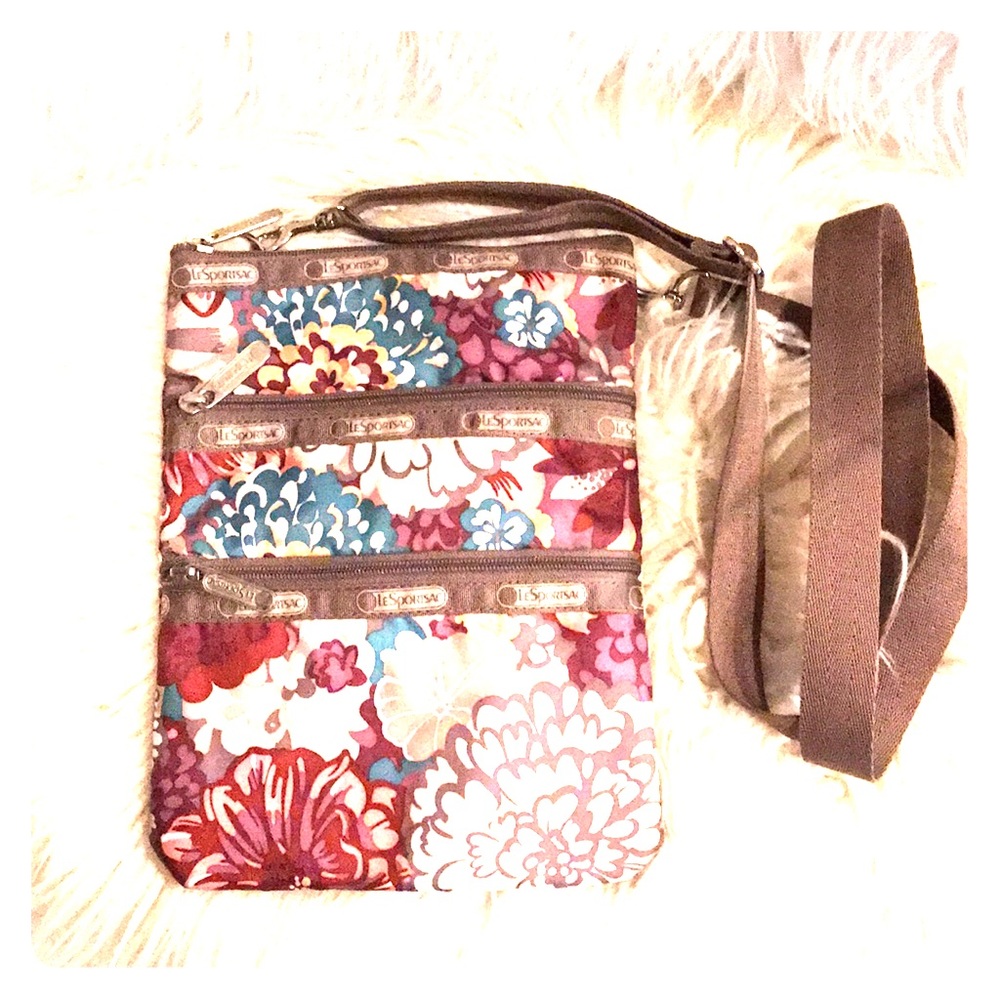 LESPORTSAC